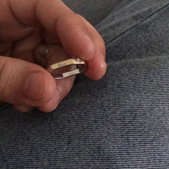 Gucci Men or woman 18k gold diamond ring size 8 - Picture 4 of 6